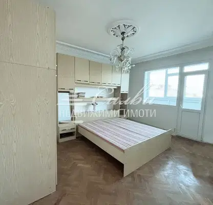 Снимка 3 — Многостаен апартамент в Шумен, Болницата