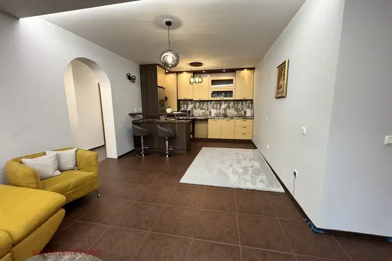 4-bedroom apartment in Sofiya, Boyana