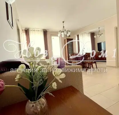 Photo 2 — 4-bedroom apartment in Varna, Briz