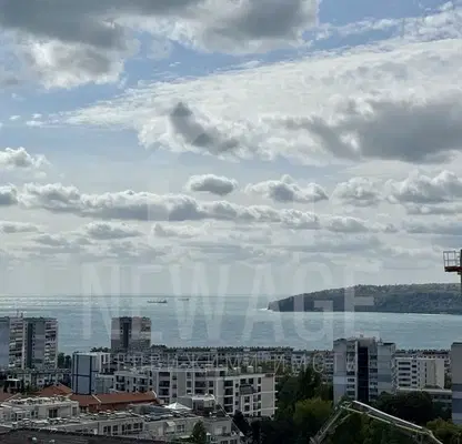 Снимка 4 — Многостаен апартамент във Варна, Бриз