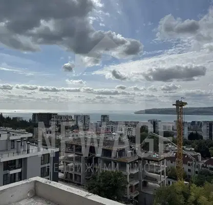 Снимка 5 — Многостаен апартамент във Варна, Бриз