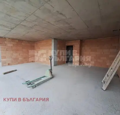 Photo 2 — 4-bedroom apartment in Varna, Briz