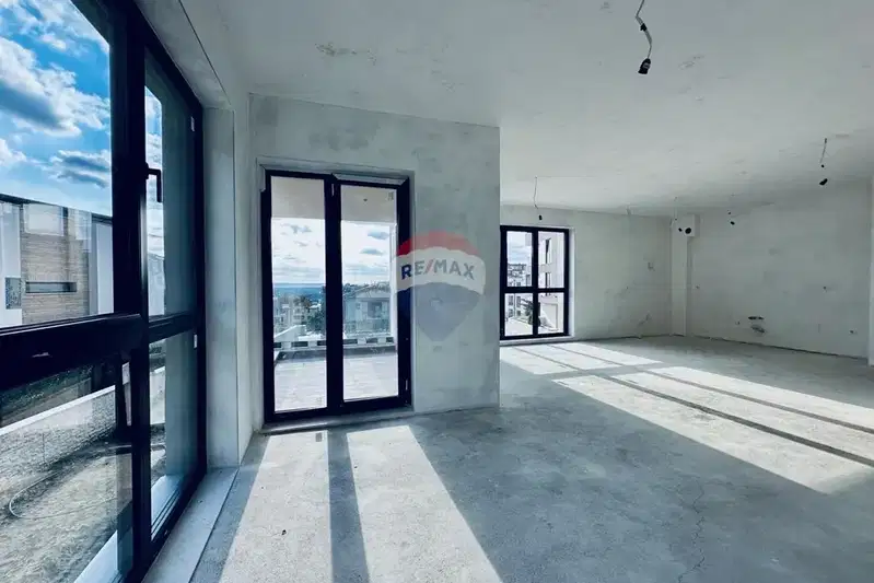 4-bedroom apartment in Varna, Briz