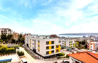 Многостаен апартамент във Варна, Бриз