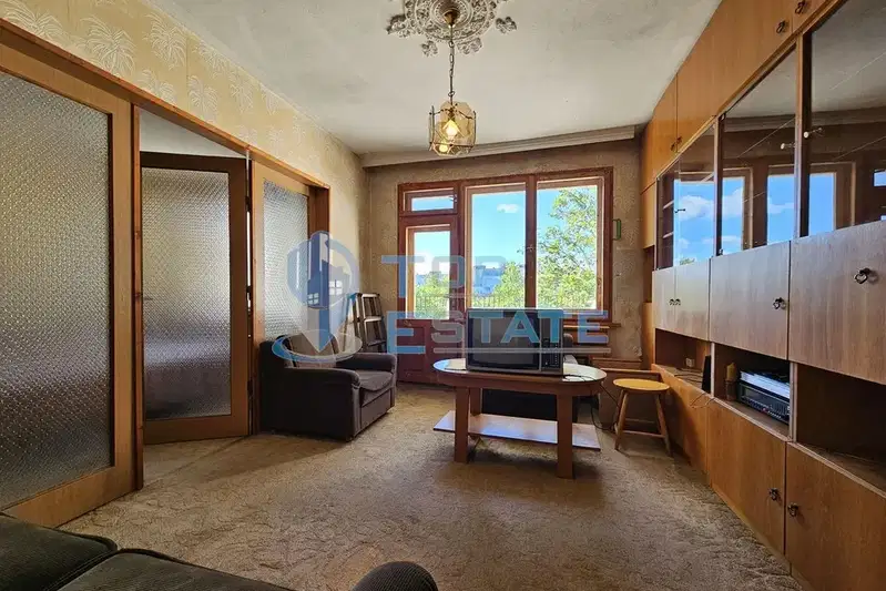 4-bedroom apartment in Veliko Tyrnovo, Buzludja