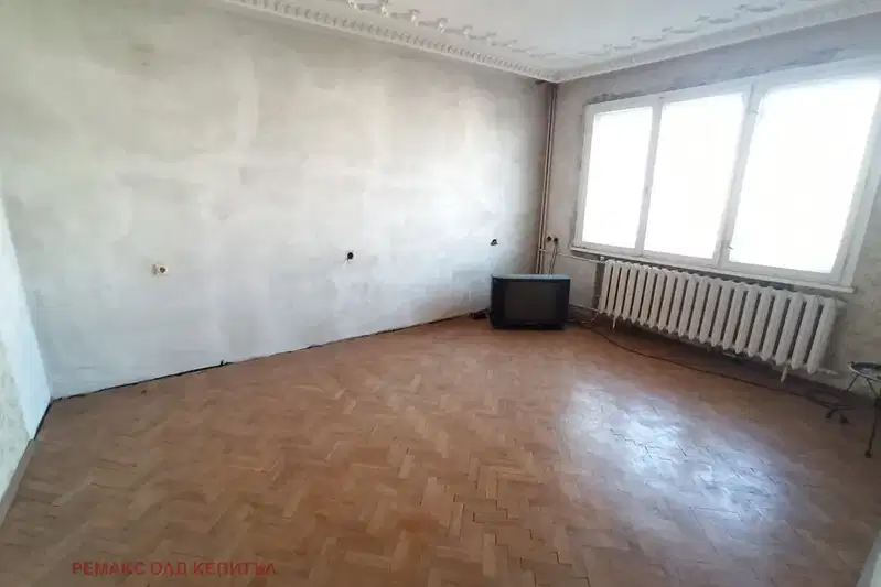 4-bedroom apartment in Veliko Tyrnovo, Buzludja