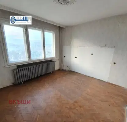 Снимка 5 — Многостаен апартамент във Велико Търново, Бузлуджа