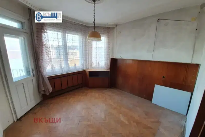 4-bedroom apartment in Veliko Tyrnovo, Buzludja