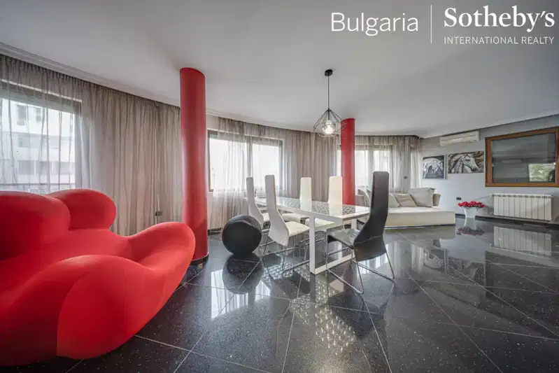 4-bedroom apartment in Sofiya, Bykston