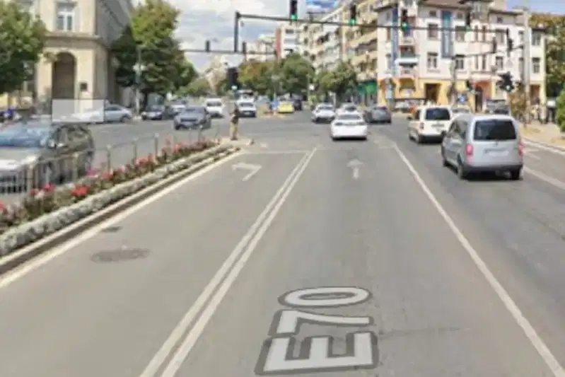 Многостаен апартамент във Варна, Централна поща