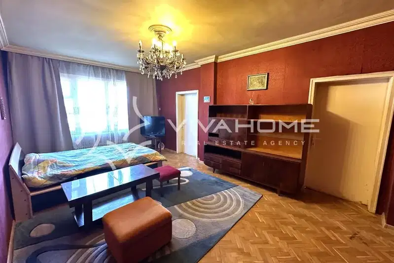 Многостаен апартамент във Варна, Централна поща