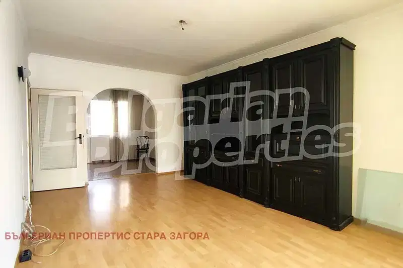4-bedroom apartment in Stara Zagora, Centyr