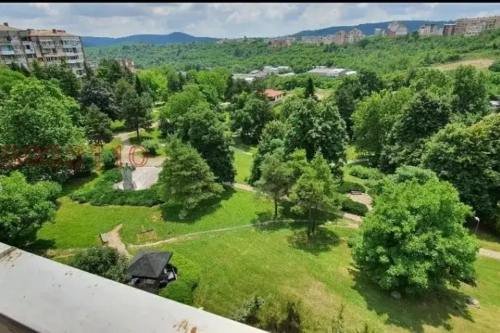 4-bedroom apartment in Veliko Tyrnovo, Centyr