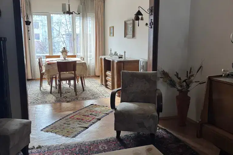 4-bedroom apartment in Sofiya, Centyr
