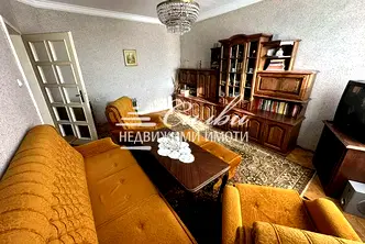 Многостаен апартамент в Търговище, Център
