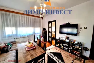 Многостаен апартамент в Добрич, Център