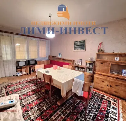 Снимка 2 — Многостаен апартамент в Добрич, Център