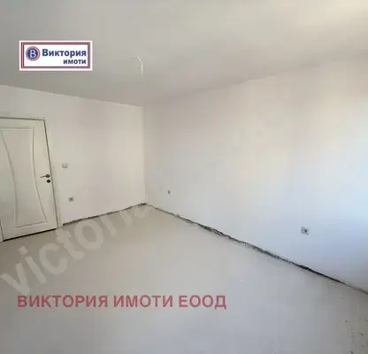 Снимка 4 — Многостаен апартамент във Велико Търново, Център