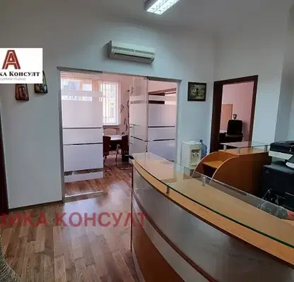 Снимка 2 — Многостаен апартамент в София, Център