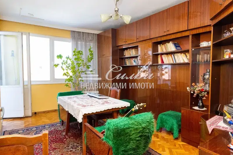 Многостаен апартамент в Шумен, Център