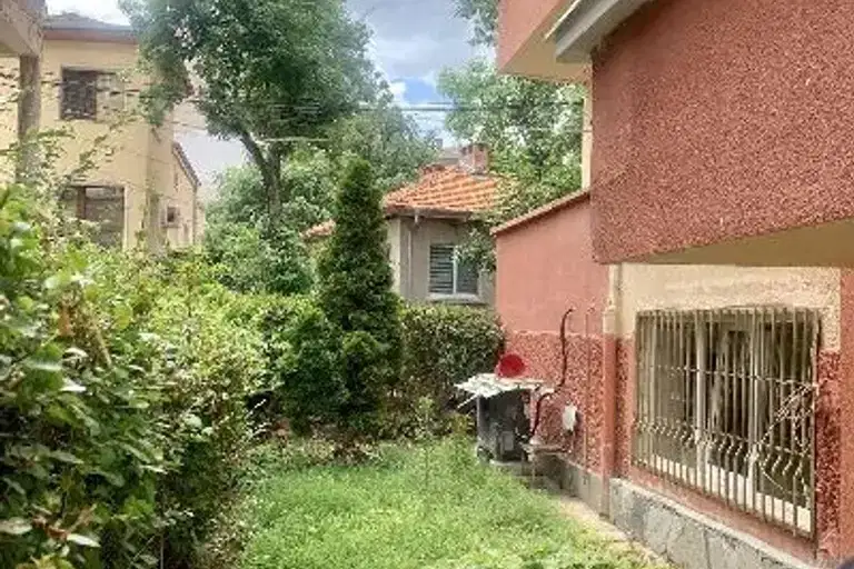 4-bedroom apartment in Plovdiv, Centyr