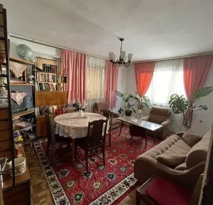 Photo 2 — 4-bedroom apartment in Kyrdjali, Centyr