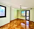 Снимка 3 — Многостаен апартамент в Добрич, Център
