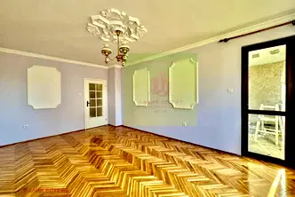 Многостаен апартамент в Добрич, Център