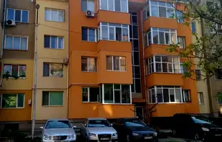 Многостаен апартамент в Раз, Център