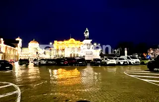 Многостаен апартамент в София, Център