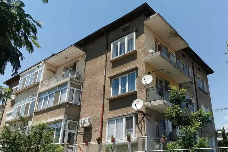 4-bedroom apartment in Pazardjik, Centyr