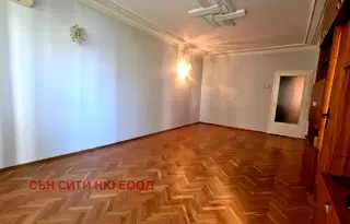 Многостаен апартамент в София, Център