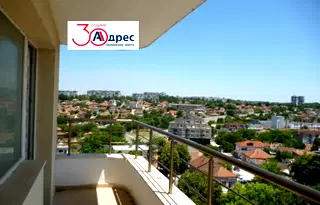 Многостаен апартамент в Добрич, Център