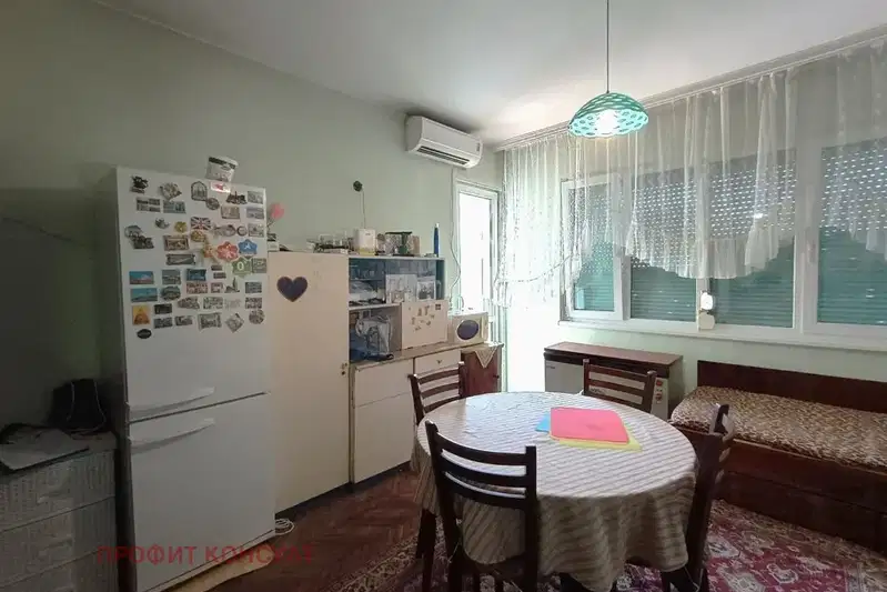 4-bedroom apartment in Veliko Tyrnovo, Centyr