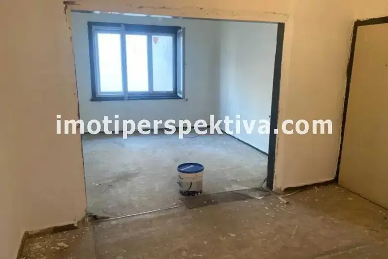 4-bedroom apartment in Plovdiv, Centyr