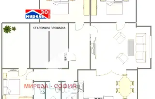 Четиристаен апартамент с голяма тераса в Център, София