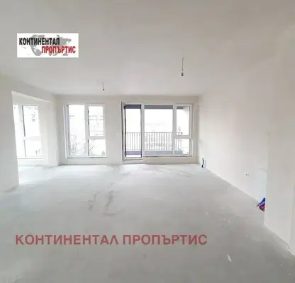 Снимка 3 — Многостаен апартамент в София, Център