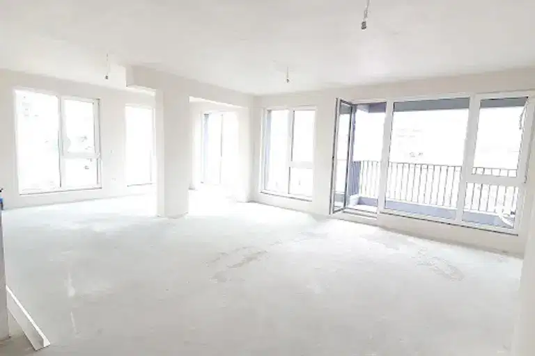 4-bedroom apartment in Sofiya, Centyr