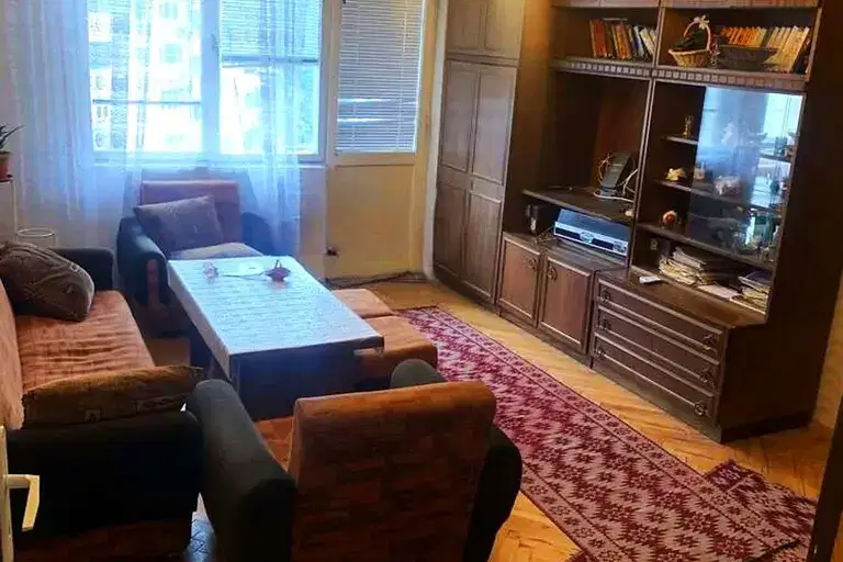 4-bedroom apartment in Stara Zagora, Centyr