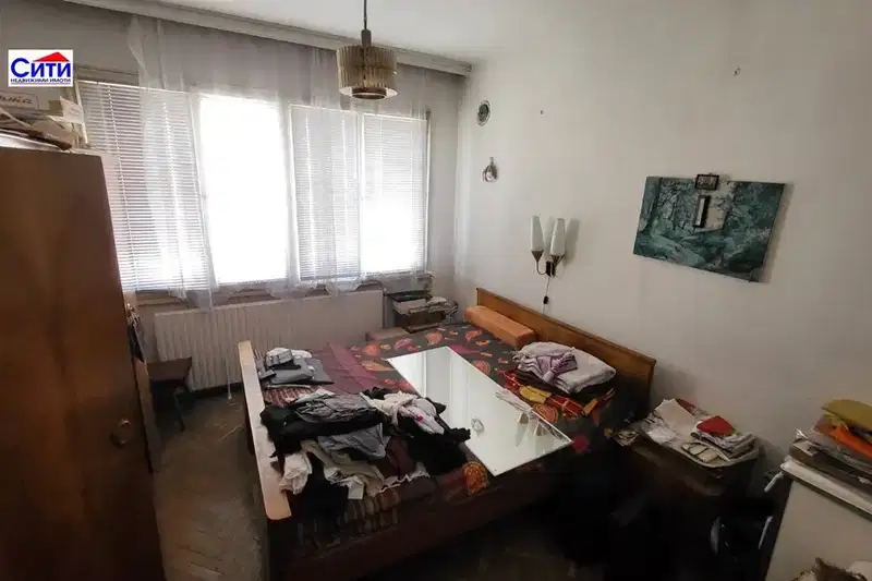 4-bedroom apartment in Pazardjik, Centyr