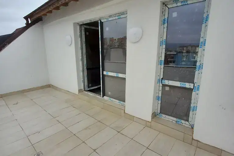 4-bedroom apartment in Sofiya, Centyr