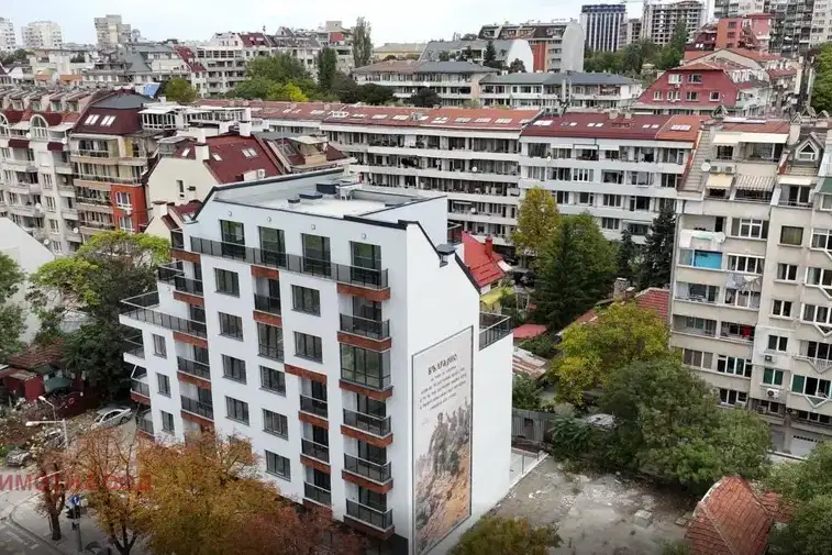 Многостаен апартамент в София, Център