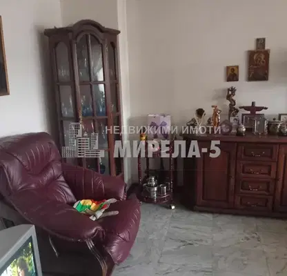 Photo 3 — 4-bedroom apartment in Ruse, Centyr