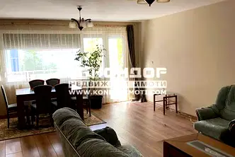 Многостаен апартамент в Пловдив, Център