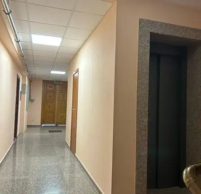Снимка 4 — Многостаен апартамент в Русе, Център