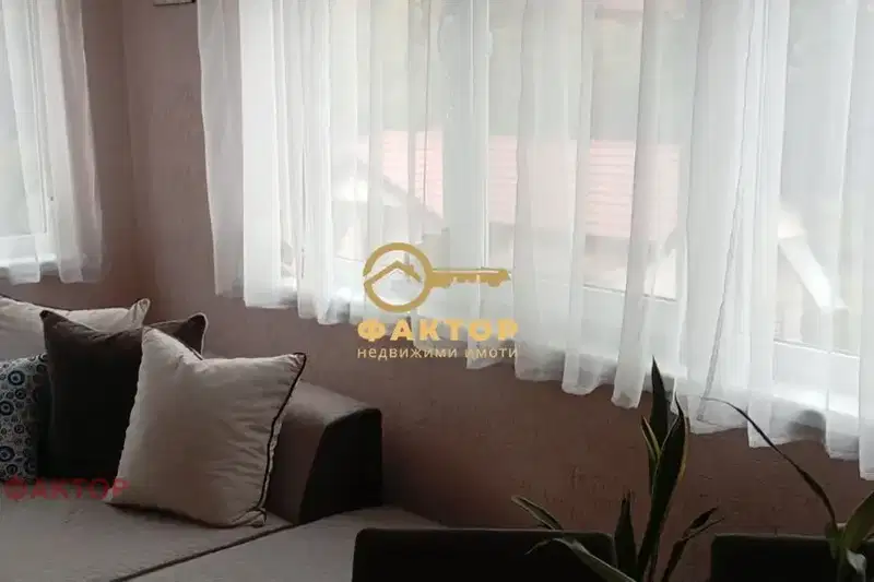 4-bedroom apartment in Plovdiv, Centyr