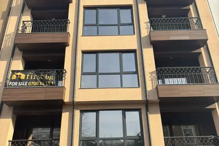 4-bedroom apartment in Sofiya, Centyr