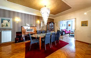 Многостаен апартамент в София, Център
