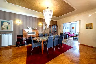 Многостаен апартамент в София, Център