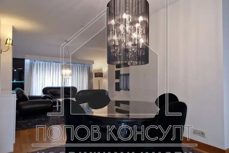 Многостаен апартамент с тераса в Център, Пловдив
